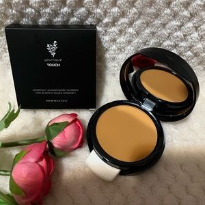 YOUNIQUE TOUCH COMPLEXION  & PRESSED POWDER FOUNDATION IN SANYAN NWT!